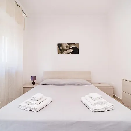 Ermes Deluxe - Lungomare - Baia - Lido - By Click Salento غالّيبولي