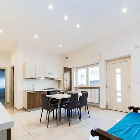 Ermes Deluxe - Lungomare - Baia - Lido - By Click Salento アパート *