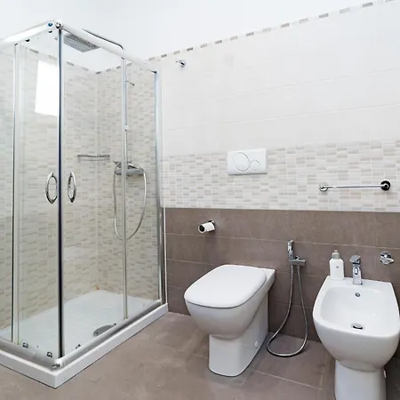 Ermes Deluxe - Lungomare - Baia - Lido - By Click Salento غالّيبولي