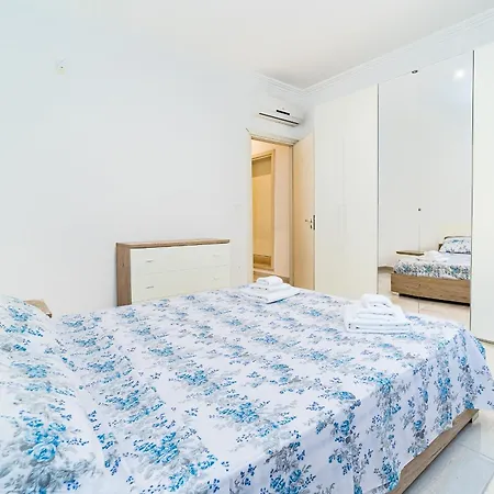 Ermes Deluxe - Lungomare - Baia - Lido - By Click Salento غالّيبولي