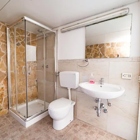 Ermes Deluxe - Lungomare - Baia - Lido - By Click Salento غالّيبولي