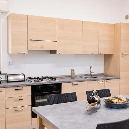 アパート Ermes Deluxe - Lungomare - Baia - Lido - By Click Salento ガリポリ